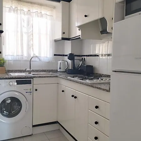 Torrevista Three Bedroom Apartment, Two Swimming Pools And Garage 아파트 *